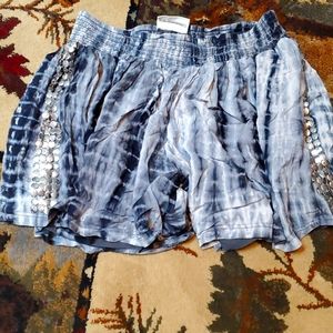 Women shorts